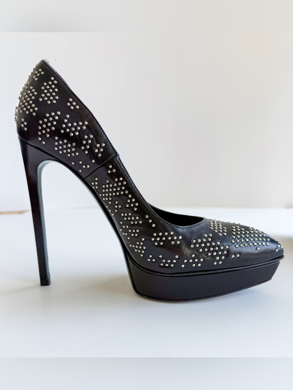 Saint Laurent YSL Janis Studded Pumps EU 38.5 Black Leather Geometric Stiletto